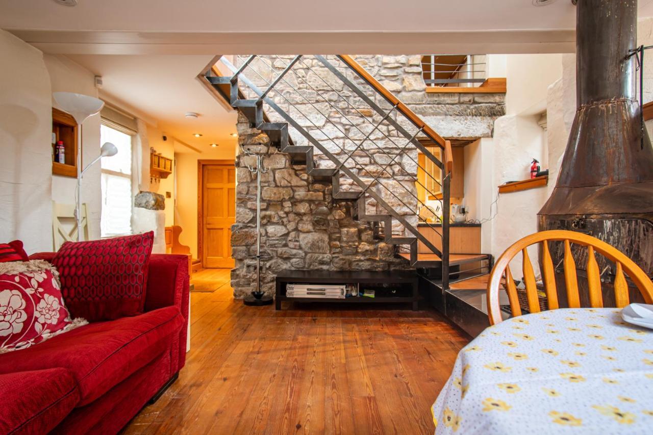 2 Bedroom Characterful Semi-Detached House, Enviably Located With Balcony And Terrace St Andrews Exteriér fotografie