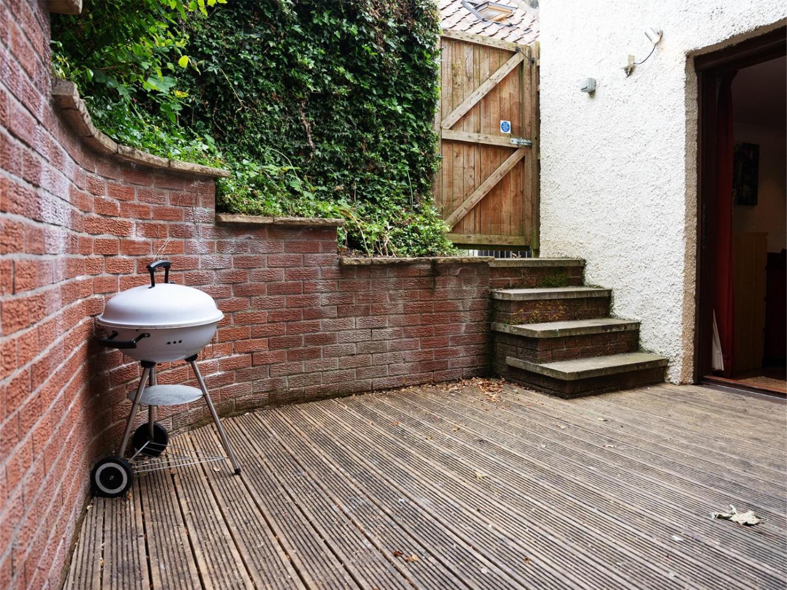 2 Bedroom Characterful Semi-Detached House, Enviably Located With Balcony And Terrace St Andrews Exteriér fotografie